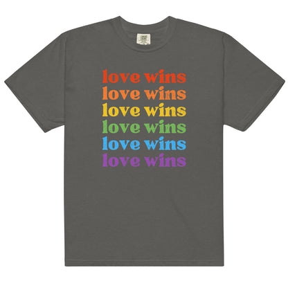 Love Wins - T-shirt